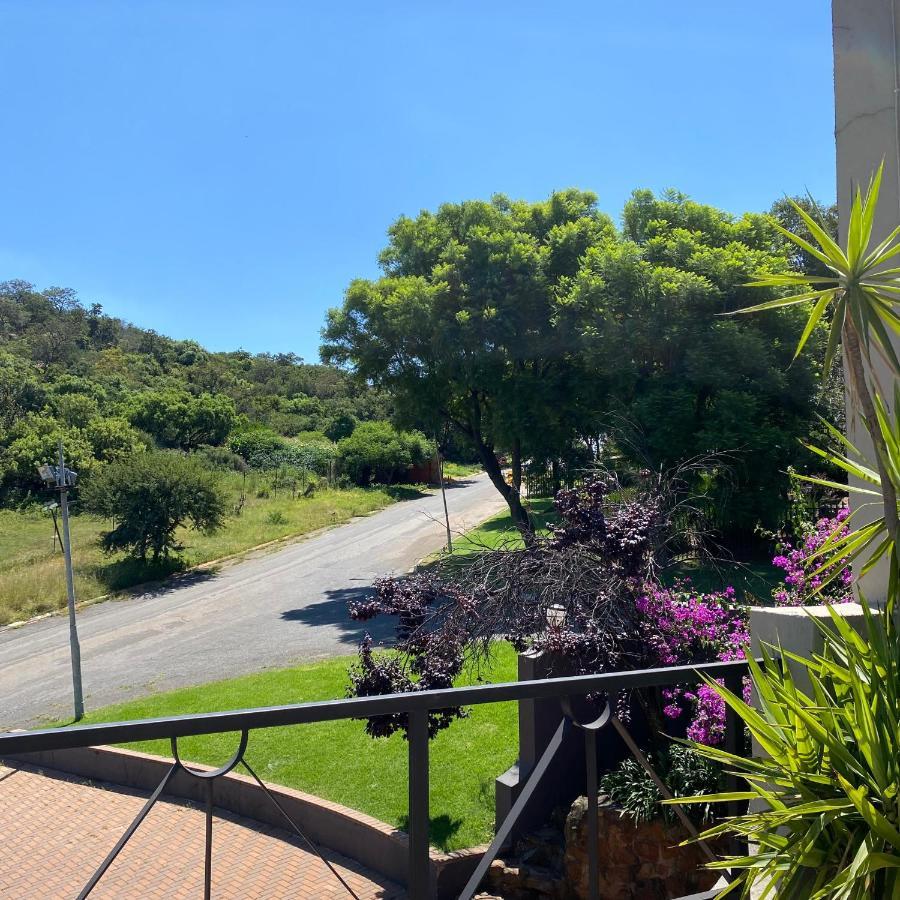 Glenvista Home With A View Johannesburgo Exterior foto